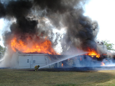 Pożar budynku Carolina Springs Academy, źródło: wwaspsurvivors.com